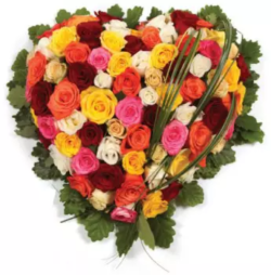 fleurs naturelles coeur roses variees
